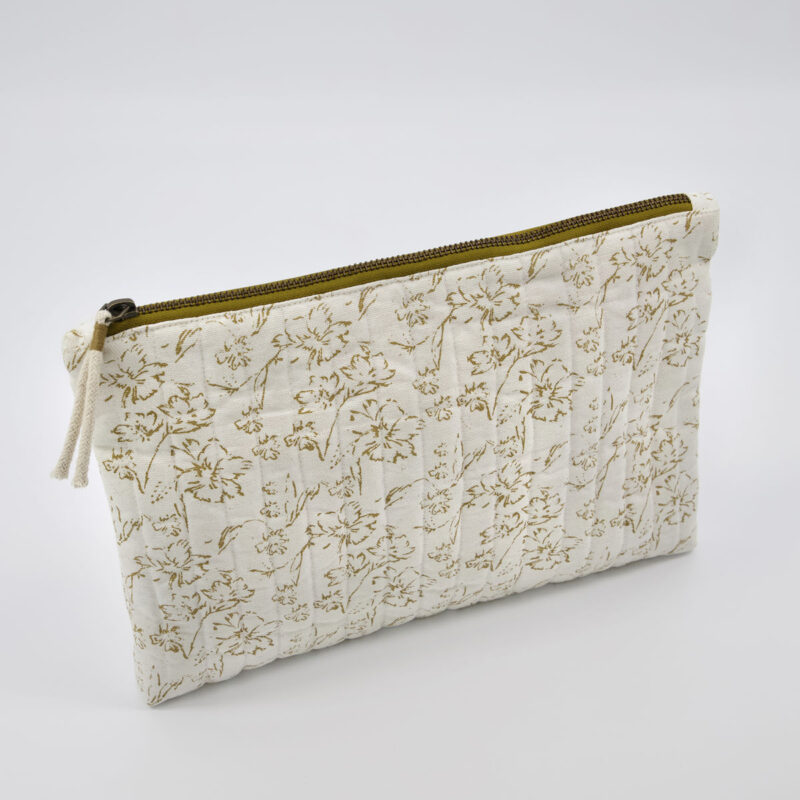 Snyrtitaska Lutea ljós 31x21cm - Image 2