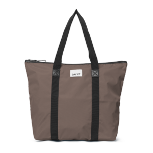 DAY - Gweneth RE-S Taska, Major Brown